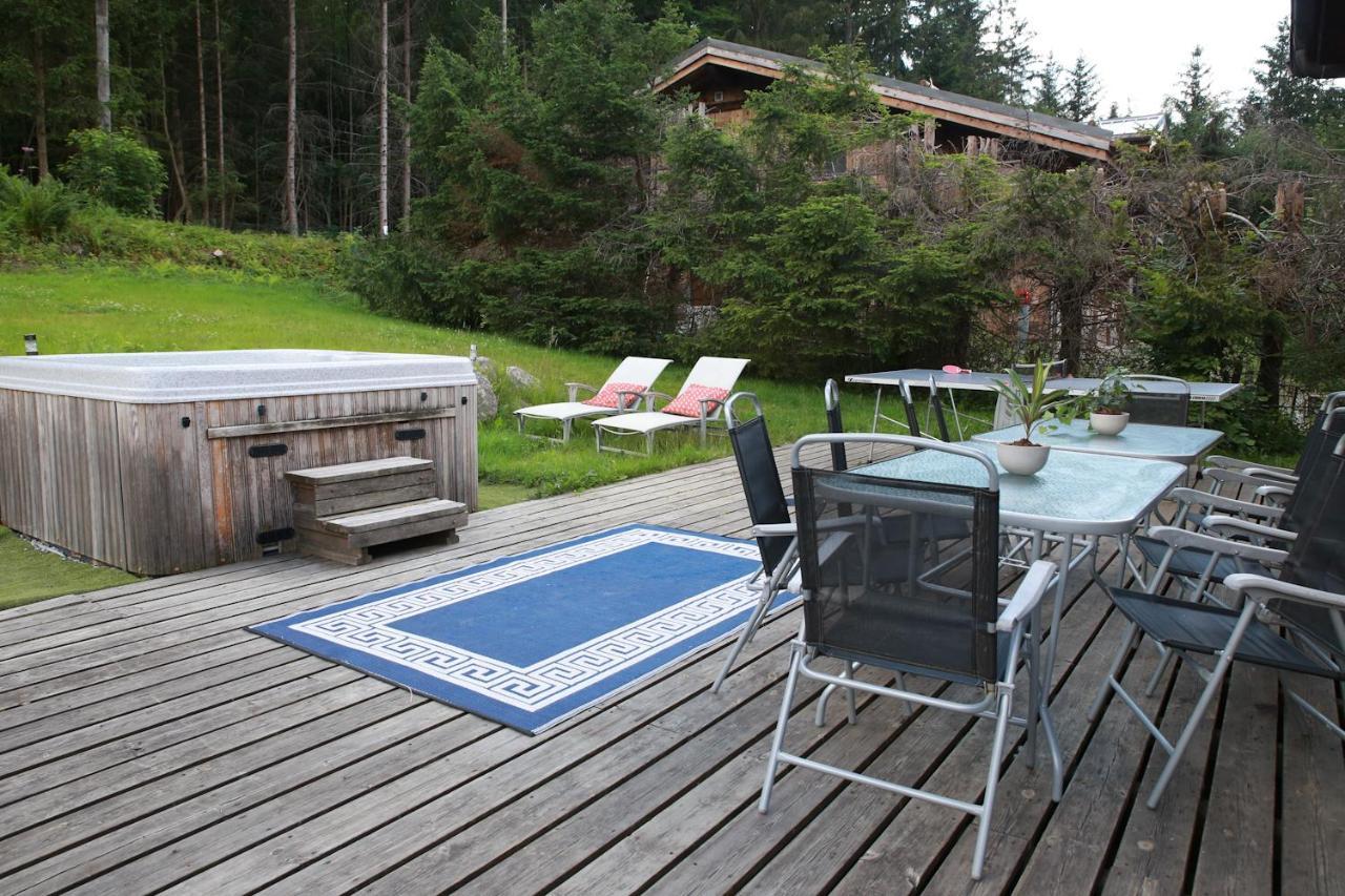 Chamonix Large Chalet, Sleeps 12, 200M2, 5 Bedroom, 4 Bathroom, Garden, Jacuzzi, Sauna Exterior photo